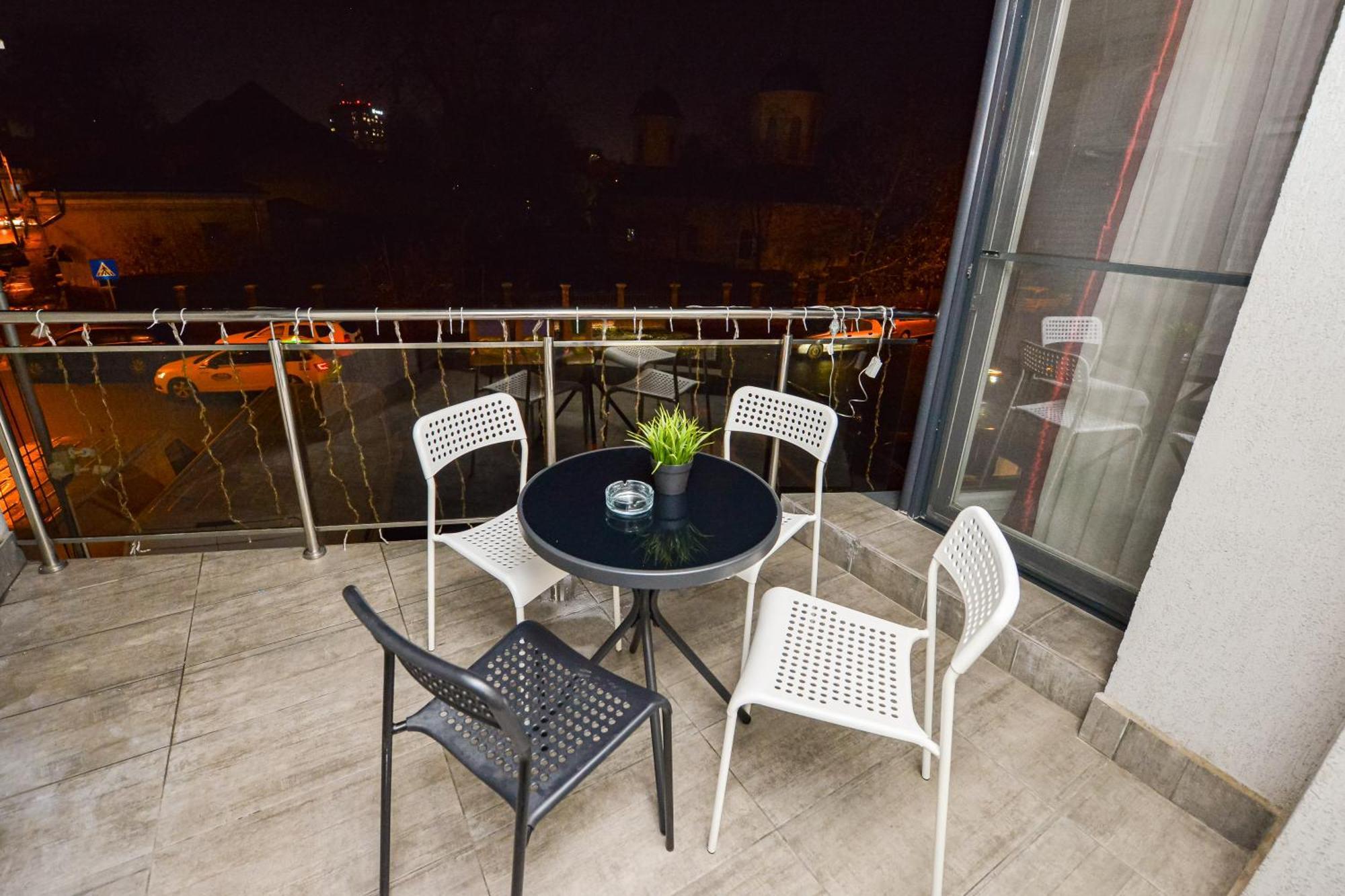 Pierre Cardin Deluxe Apartment With Terrace By Magniflex Bukurešť Exteriér fotografie
